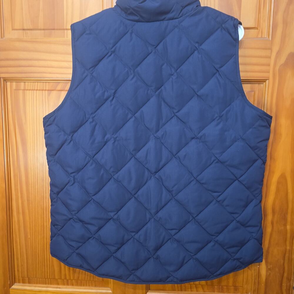 Talbots Quilted Navy Down Puffer Vest Size Large - Picture 2 of 4
